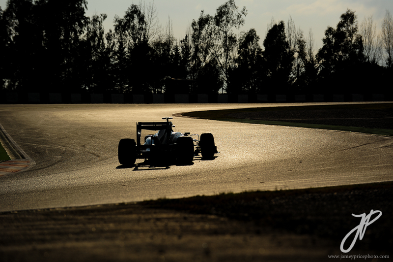 Illustration for article titled The Tense Beauty Of Formula One Practice In Barcelona